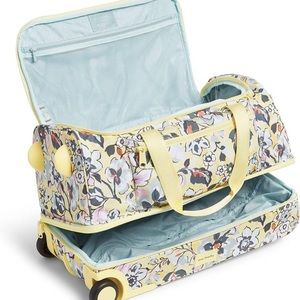 Vera Bradley Foldable Duffle Bag in Sunny Garden